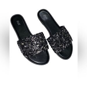 Women's Black Flat Slip-on Sandal(Size 9)